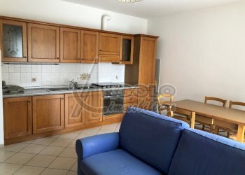 soggiorno-angolo cottura - Appartamento Stienta - foto 1