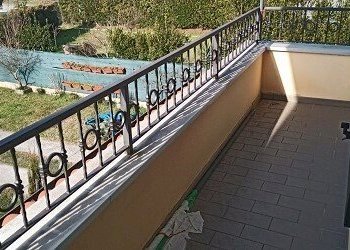 thumbnail_balcone.jpg - Casa semi indipendente Marina di Carrara, Carrara - foto 3