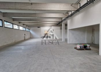 capannone-affitto-lucca-fusca_2.jpg - Locale Commerciale Via di Sant'Alessio 754/A, Lucca - foto 1