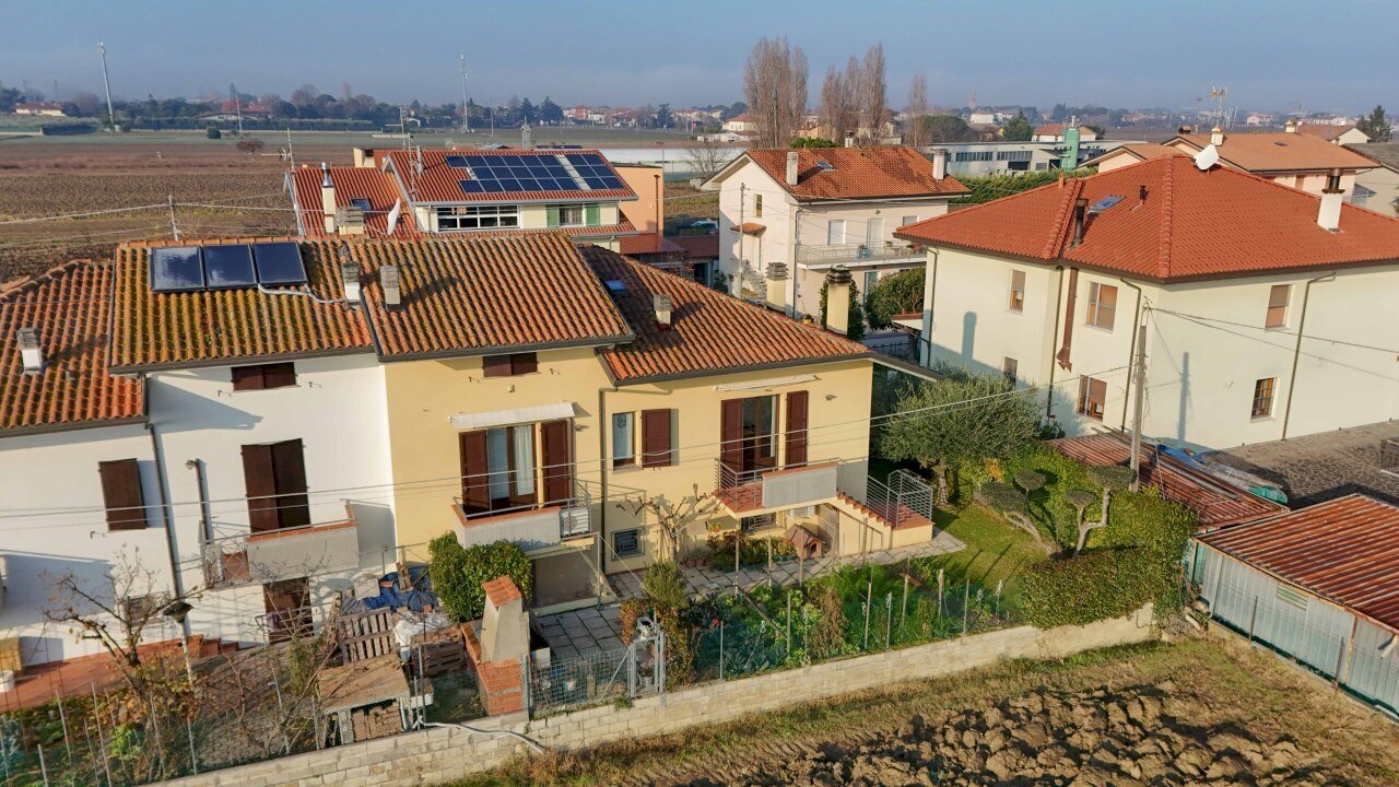 DJI_20251211095128_0001_D.jpg - Villetta Via Romagna 21, Savignano sul Rubicone - foto 2