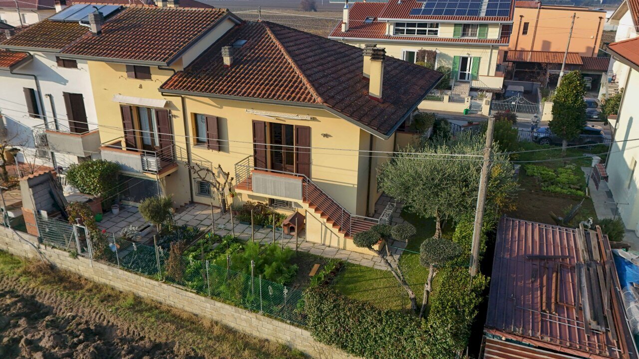 DJI_20251211095141_0002_D.jpg - Villetta Via Romagna 21, Savignano sul Rubicone - foto 3