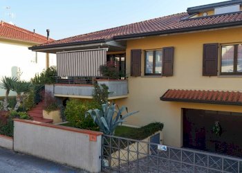 DJI_20251211095346_0007_D.jpg - Villetta Via Romagna 21, Savignano sul Rubicone - foto 8