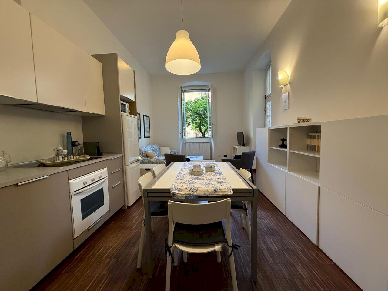 PHOTO-2025-12-14-12-19-18.jpg - Porzione di casa Corso Dante Alighieri 216, Alassio - foto 2