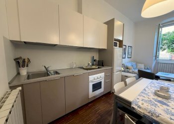 PHOTO-2025-12-14-12-19-18.jpg - Porzione di casa Corso Dante Alighieri 216, Alassio - foto 4