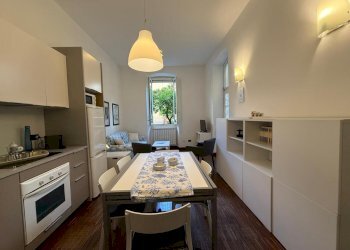 PHOTO-2025-12-14-12-19-18.jpg - Porzione di casa Corso Dante Alighieri 216, Alassio - foto 5