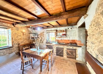 image00019.jpeg - Casale Località Casolare Bovaio 4, Fabbriche di Vergemoli - foto 19