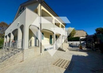 1.jpg - Porzione di casa Loano - foto 1