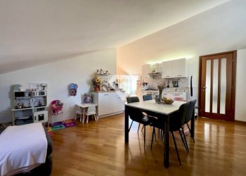 39.jpg - Porzione di casa Loano - foto 22