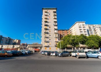 Deposito Rotolo 42 (2).jpg - Box Via del Rotolo 42/B, Catania - foto 3