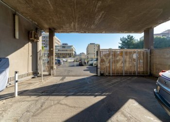 Deposito Rotolo 42 (4).jpg - Box Via del Rotolo 42/B, Catania - foto 5