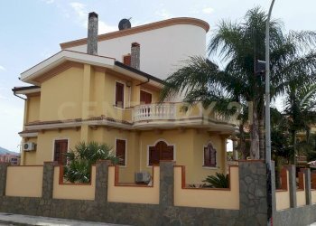 ESTERNO 02.jpg - Villa Via Orgaz 110, Milazzo - foto 2