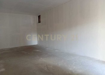 IMG-20251210-WA0038.jpg - Box Via Domenico Morelli 13, Catania - foto 4