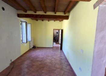 WhatsApp Image 2025-09-18 at 11.29.11 (1).jpeg - Porzione di casa Fornovo di Taro - foto 2