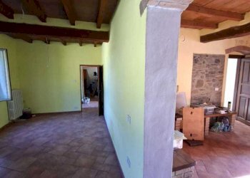 WhatsApp Image 2025-09-18 at 11.29.12 (1).jpeg - Porzione di casa Fornovo di Taro - foto 5