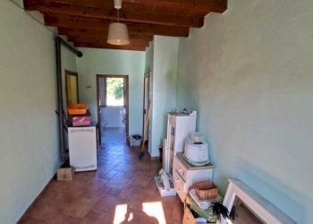 WhatsApp Image 2025-09-18 at 11.29.50 (2).jpeg - Porzione di casa Fornovo di Taro - foto 12