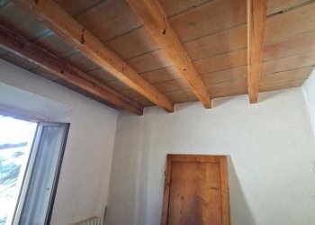 WhatsApp Image 2025-09-18 at 11.29.53 (2).jpeg - Porzione di casa Fornovo di Taro - foto 19