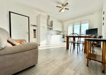 Three-room apartment Viale Euclide, Cesenatico - photo 3