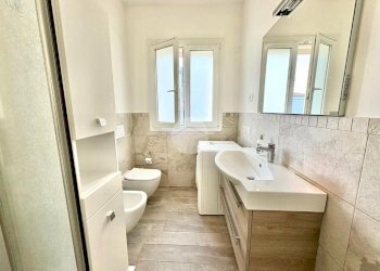 Three-room apartment Viale Euclide, Cesenatico - photo 9