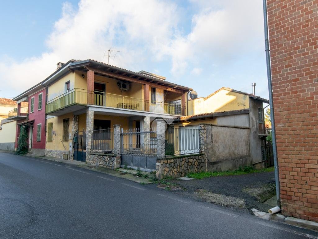 Casa semi indipendente Via Mazzini, Altavilla Monferrato - foto 1
