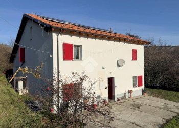 Casa indipendente Regione Costa, Terzo - foto 2