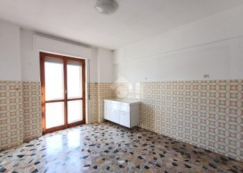 Quadrilocale Via IV Novembre, Ronco Scrivia - foto 1