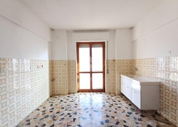 Quadrilocale Via IV Novembre, Ronco Scrivia - foto 2