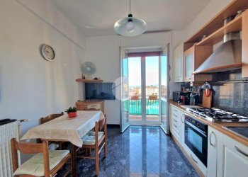 Appartamento Via G. Murtola, Genova (zona Palmaro) - foto 11