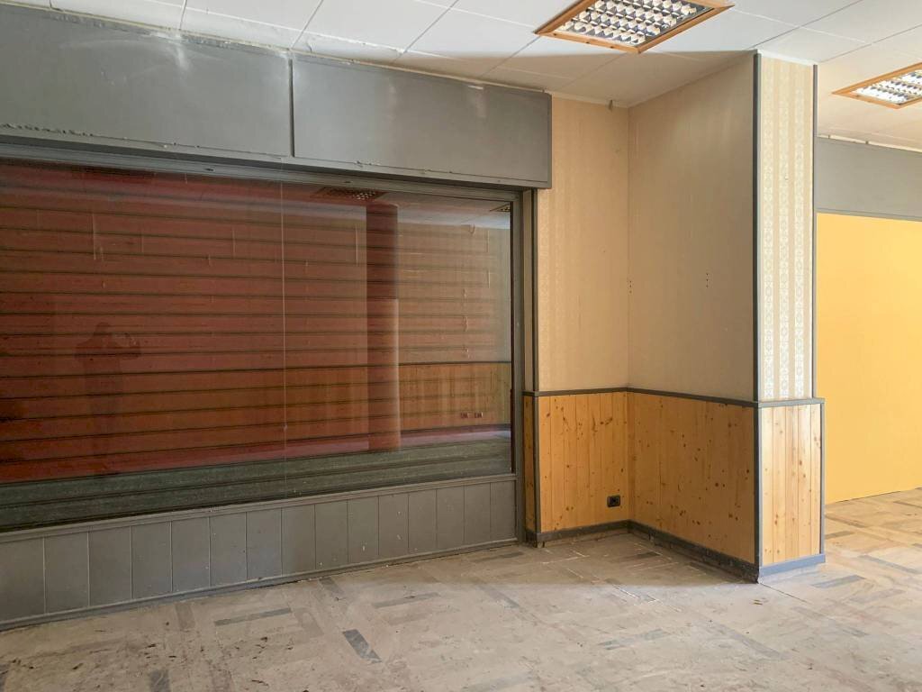 Shop Torino (neighborhood Mirafiori Sud) - photo 3