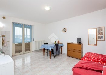Two-room apartment Via Ferrara, Beinasco - photo 1