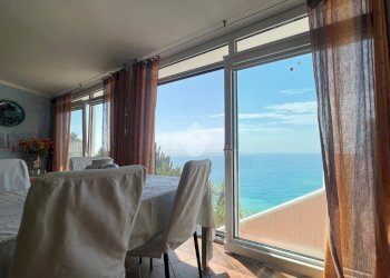 Four-room apartment Via Giorgio Byron, Alassio - photo 14