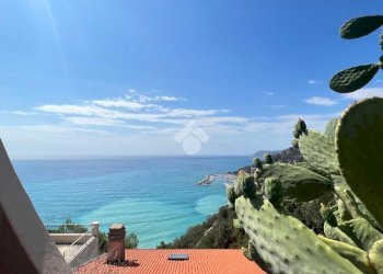 Four-room apartment Via Giorgio Byron, Alassio - photo 25