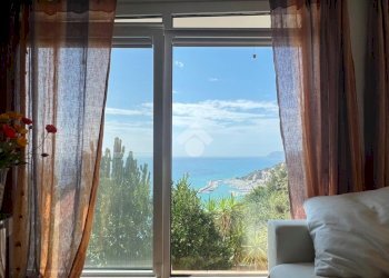 Four-room apartment Via Giorgio Byron, Alassio - photo 27