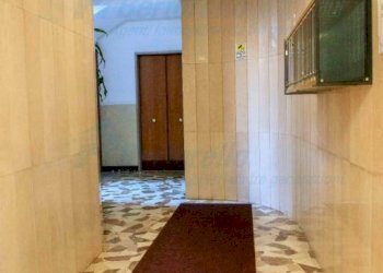 Three-room apartment Genova (neighborhood Sampierdarena) - photo 19