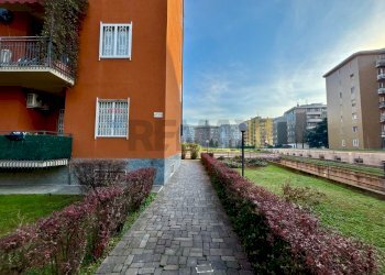 Edificio all\'aperto - Trilocale Via Torino
 
65, Rozzano - foto 3