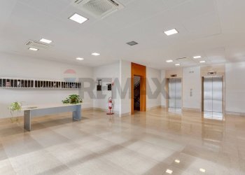 Ricezione / Lobby - One-room apartment Via Emilio Borsa
 
1, Milano - photo 28