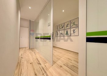 Hall / corridoio - Commercial Premises Vico Capurso
 
2/14, Bari - photo 1