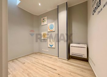 Stanza vuota - Commercial Premises Vico Capurso
 
2/14, Bari - photo 8