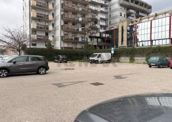 Edificio all\'aperto - Commercial Premises Vico Capurso
 
2/14, Bari - photo 3