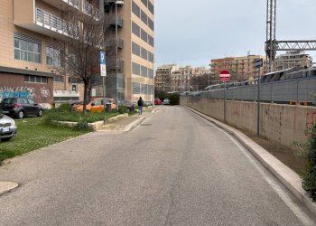 Edificio all\'aperto - Commercial Premises Vico Capurso
 
2/14, Bari - photo 11