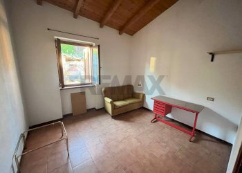 Soggiorno - Casa semi indipendente Via Garibaldi, Duno - foto 17