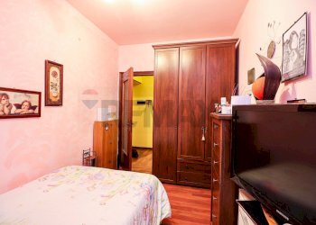 Camera / camera da letto - Trilocale Via Cantine
 
19, Porto Ceresio - foto 19