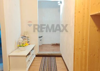 Hall / corridoio - Trilocale Via Chiesa
 
10, Caravate - foto 6