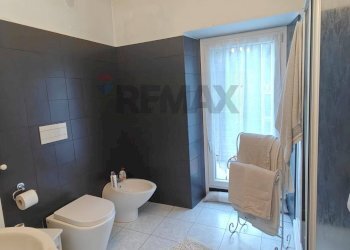 Bagno - Trilocale Via Chiesa
 
10, Caravate - foto 11