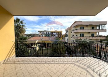 Balcone - Trilocale Via Giancarlo Siani
 
6, Marano di Napoli - foto 2