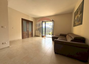 Soggiorno - Trilocale Via Giancarlo Siani
 
6, Marano di Napoli - foto 4