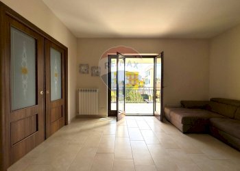 Soggiorno - Trilocale Via Giancarlo Siani
 
6, Marano di Napoli - foto 11