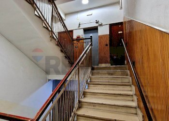 Ricezione / Lobby - Trilocale Salita Miradois
 
49A, Napoli - foto 19