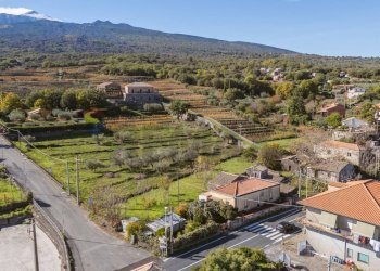 Vista delle montagne - Rustic Strada Statale 120 Rovittello CT
 
5, Castiglione di Sicilia - photo 4