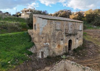 Casa all\'aperto - Casa indipendente Via Madonna della Via
 
225, Caltagirone - foto 12
