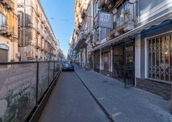 Edificio all\'aperto - Attività Commerciale Via Giuseppe Garibaldi
 
66, Catania - foto 5